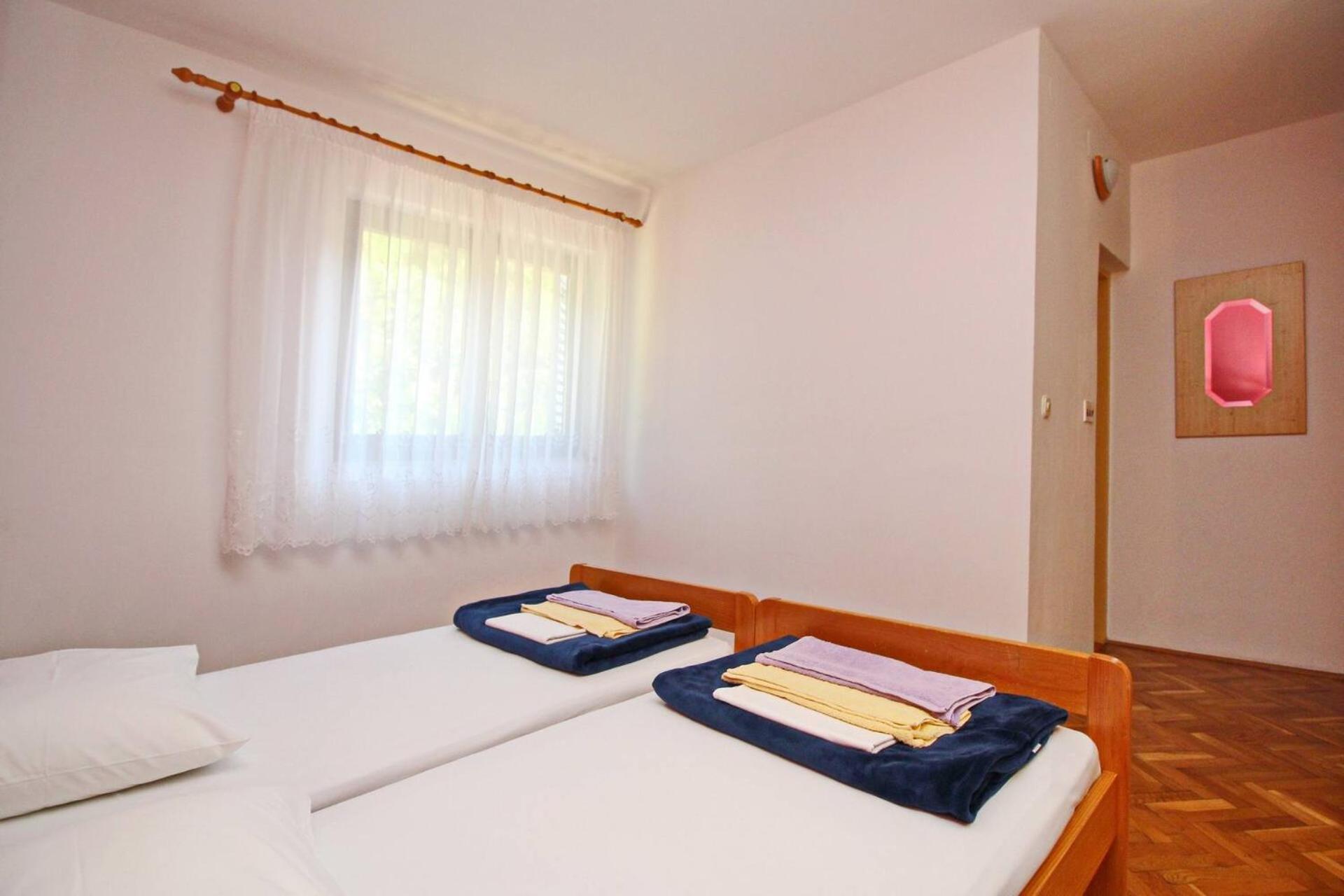 Apartments Karamarko Baška Esterno foto